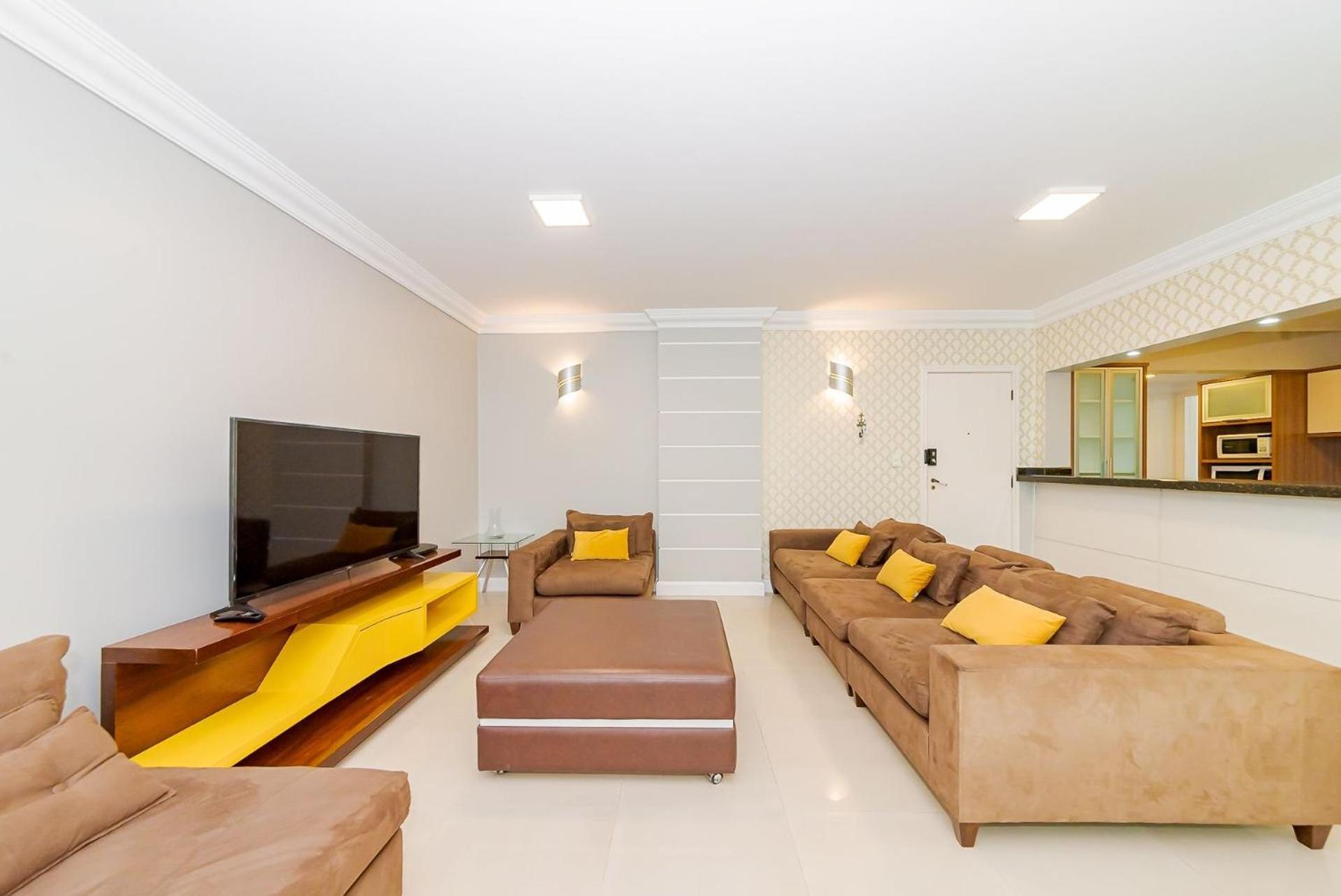 Apto Amplo 1Suite Mais 2Quartos - Quadra Mar 50M Da Praia - Somente Familiares Балнеаріу-Камборіу Екстер'єр фото